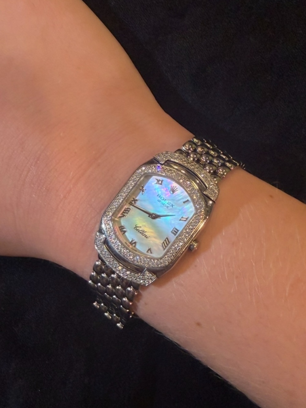 Rolex Cellini Mother-of-Pearl Dial Diamond Bezel Watch - 18k white gold - Picture 3 of 8